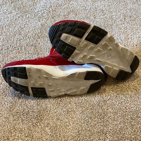 Nike Huarache - Picture 3 of 5